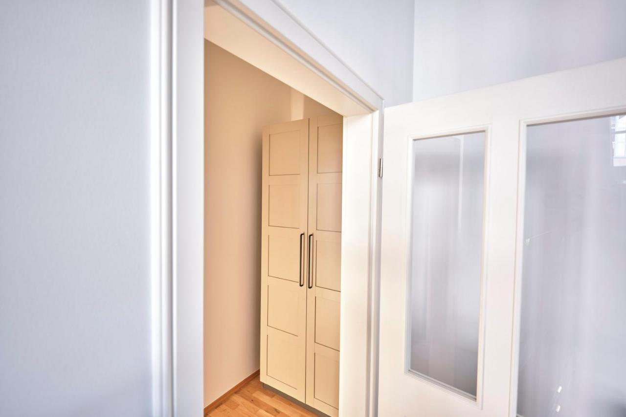 Historisches Deluxe Apartment Im Marianum 노이스 외부 사진