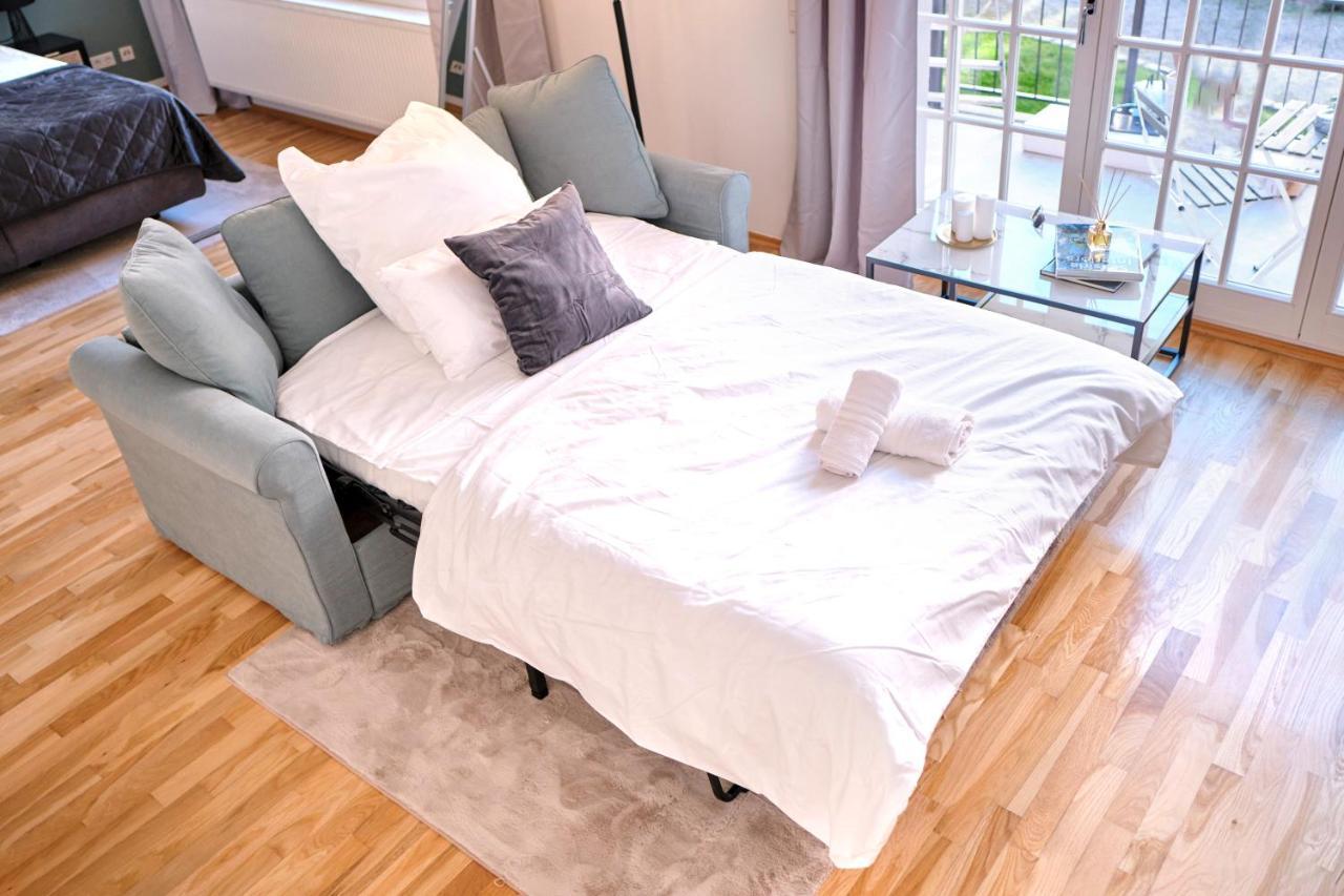 Historisches Deluxe Apartment Im Marianum 노이스 외부 사진