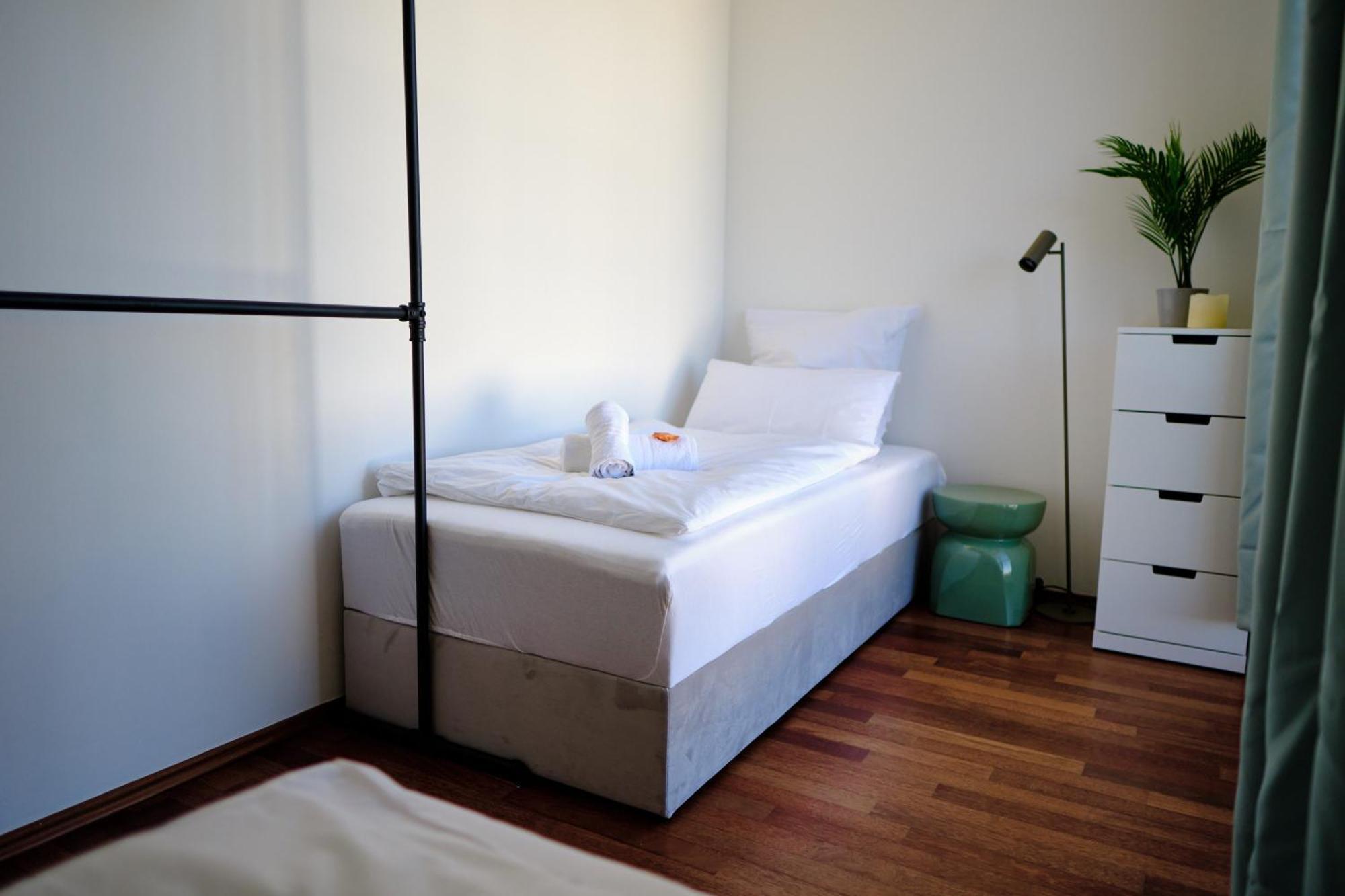 Historisches Deluxe Apartment Im Marianum 노이스 외부 사진