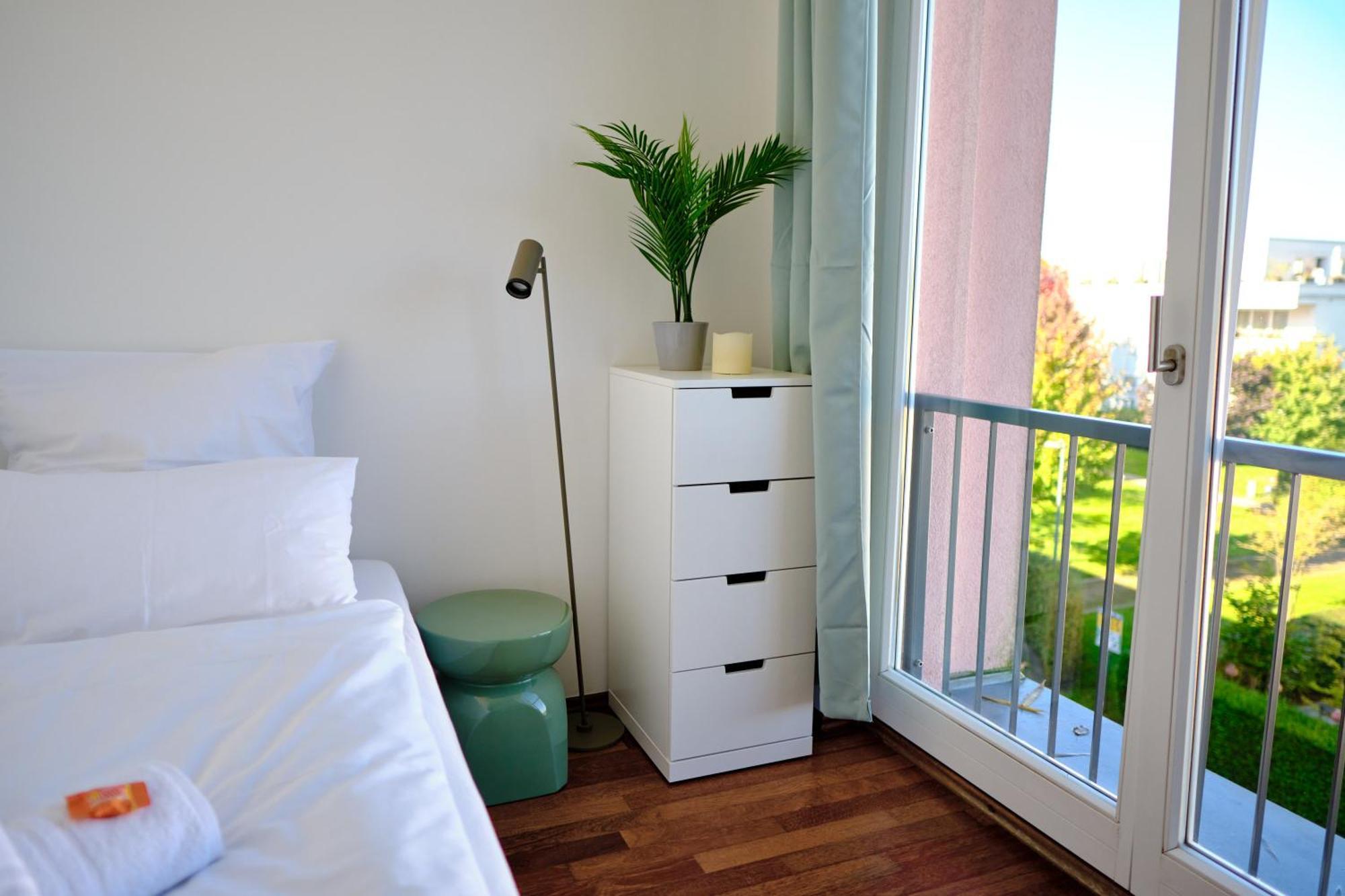 Historisches Deluxe Apartment Im Marianum 노이스 객실 사진