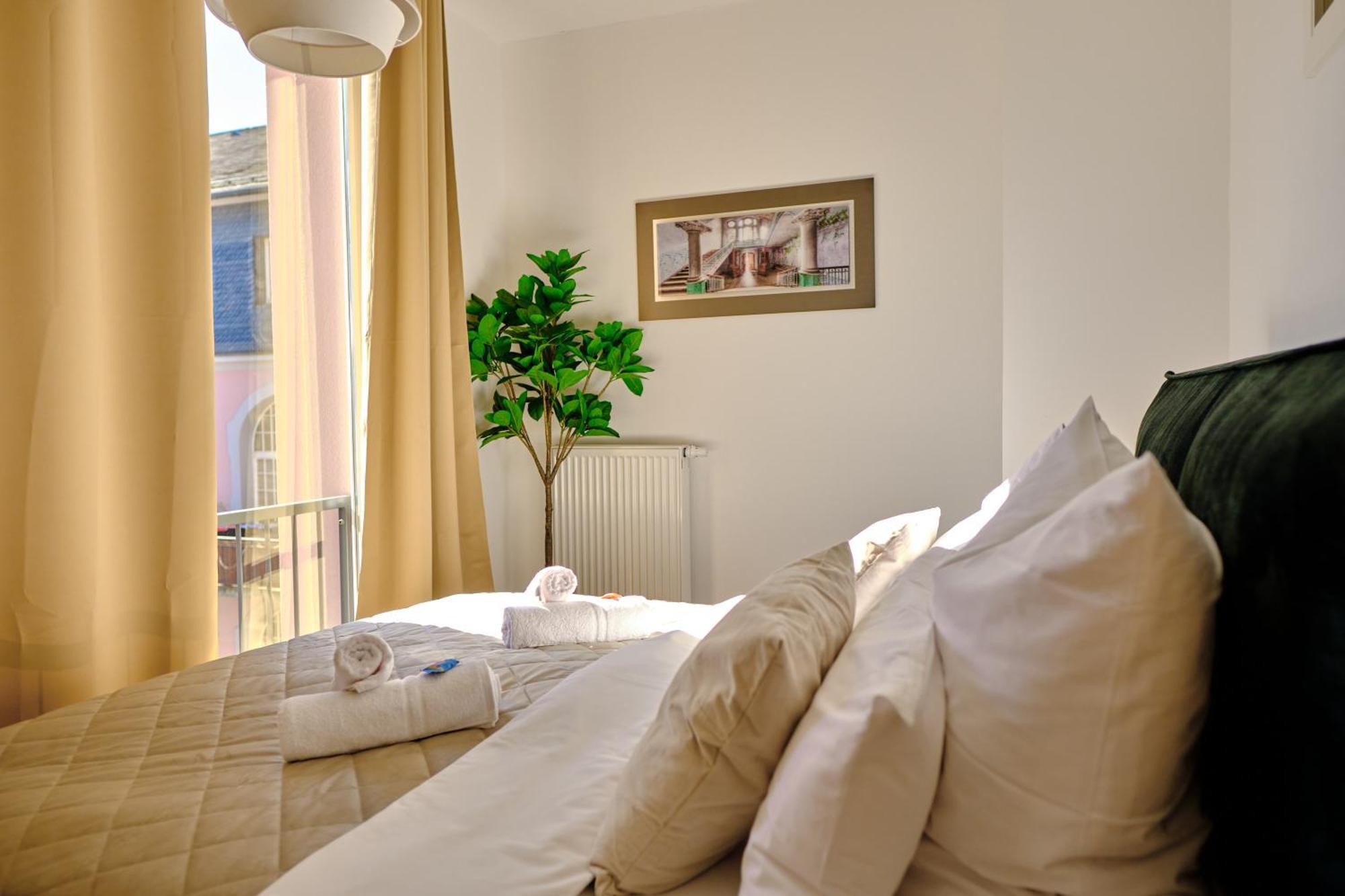 Historisches Deluxe Apartment Im Marianum 노이스 외부 사진