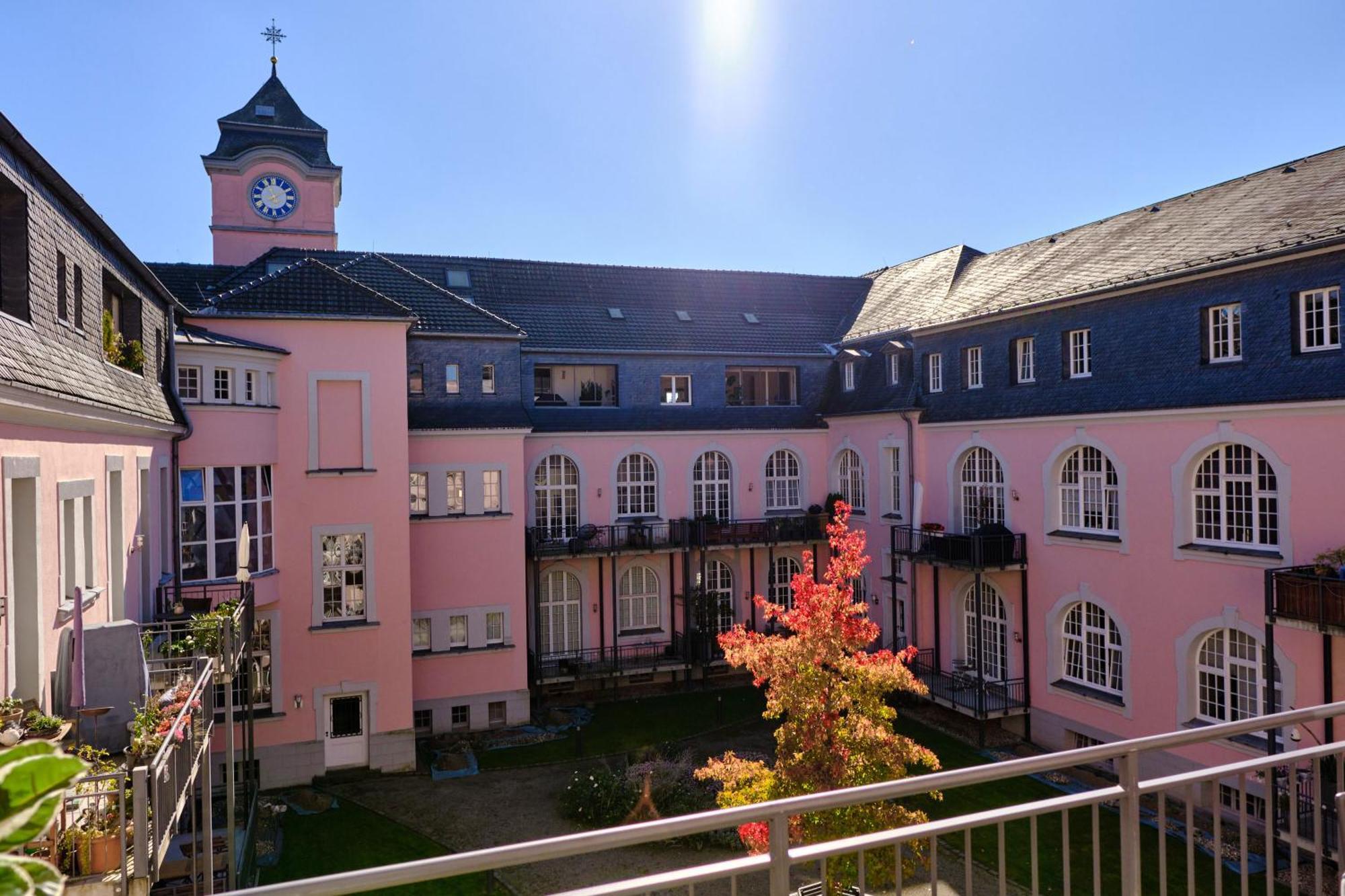 Historisches Deluxe Apartment Im Marianum 노이스 외부 사진
