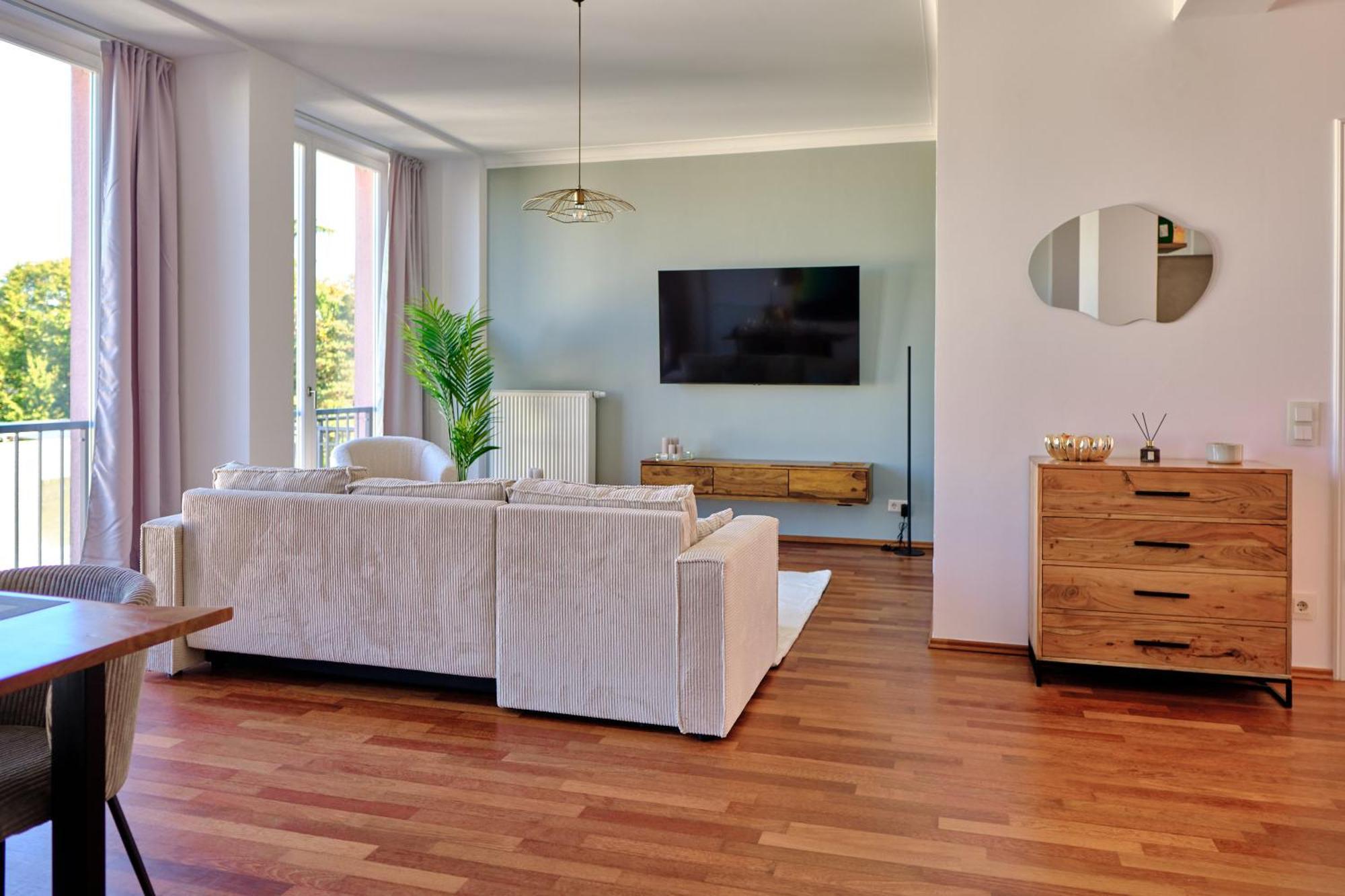 Historisches Deluxe Apartment Im Marianum 노이스 외부 사진