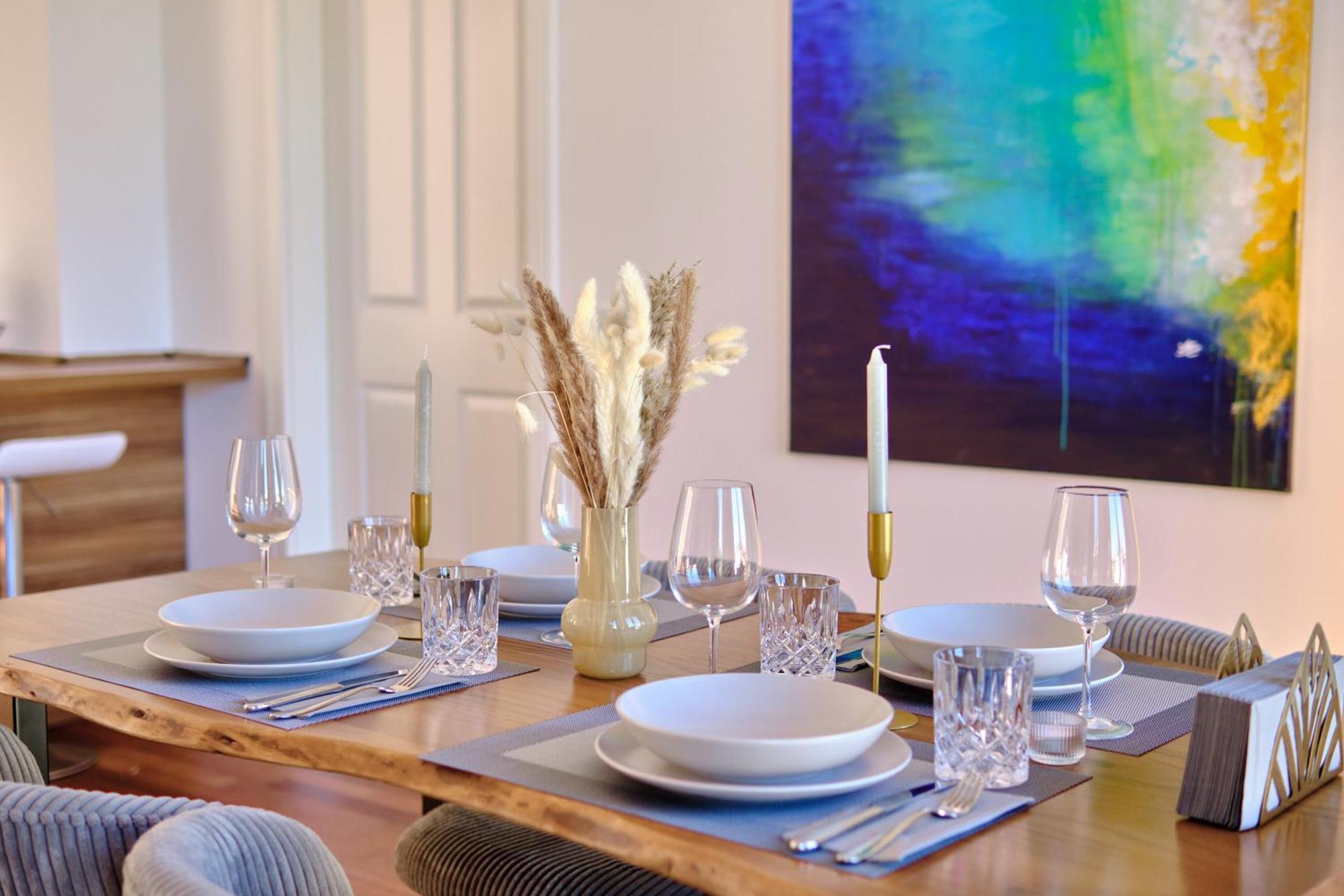 Historisches Deluxe Apartment Im Marianum 노이스 객실 사진
